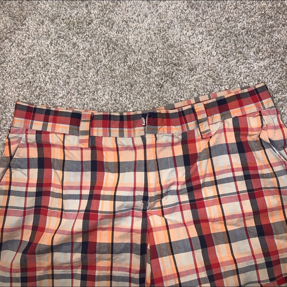 American Eagle Multicolor Plaid shorts size 4 - Picture 4 of 10